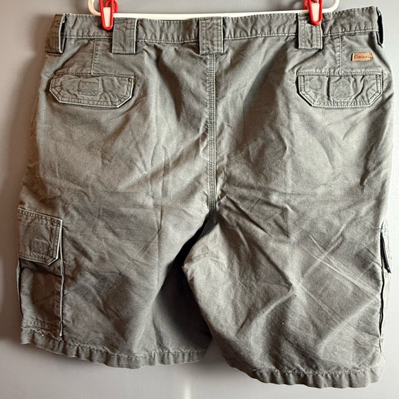 Carhartt Men's Khaki Green/Gray Cargo Shorts 100% Cotton Sz 44 - Picture 2 of 6